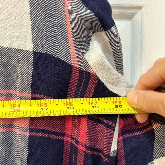 BEACH LUNCH LOUNGE Casual Plaid Button Up Top Pink Navy Camp Hike Outdoors Sz M - Picture 6 of 8